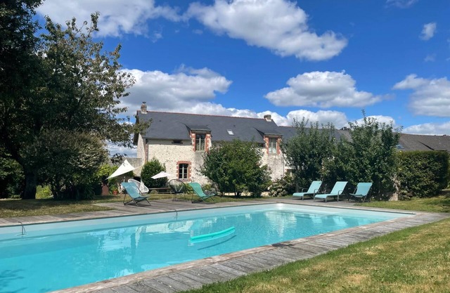 Spacieuse Maison de Campagne Avec Piscine Chauffée 10/12 Personnes
