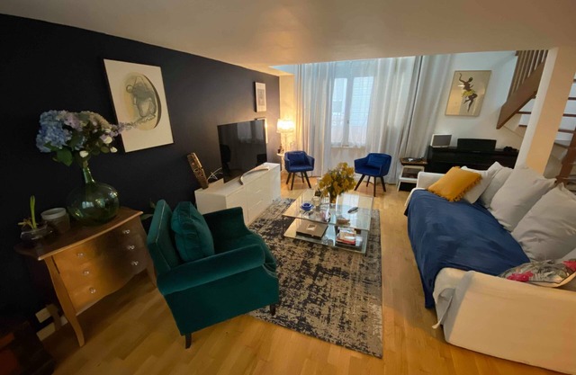 Spacieux Duplex de 70m2 Entièrement Équipé à Oberkampf