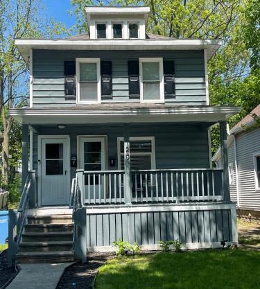 Spacious 1 Bedroom Duplex