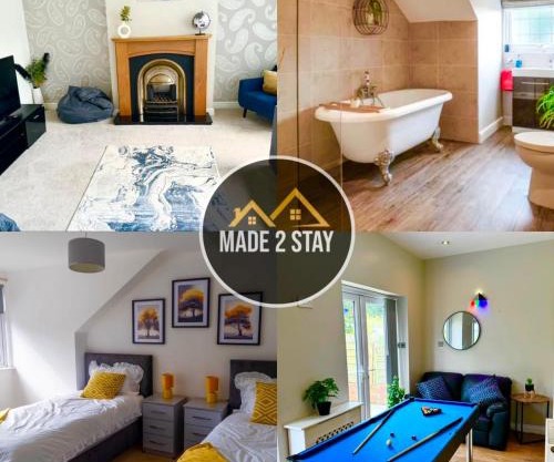 Spacious 15 Guest Home With 9 Beds in Shirley