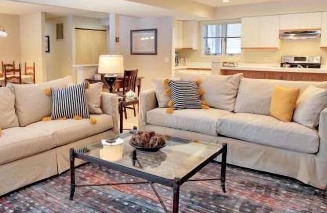 Spacious 2 Bedroom, 2 Bath Plus, 1500 Sq Ft. Trout Creek Condo #133. Close to Skiing, Golf, Beaches