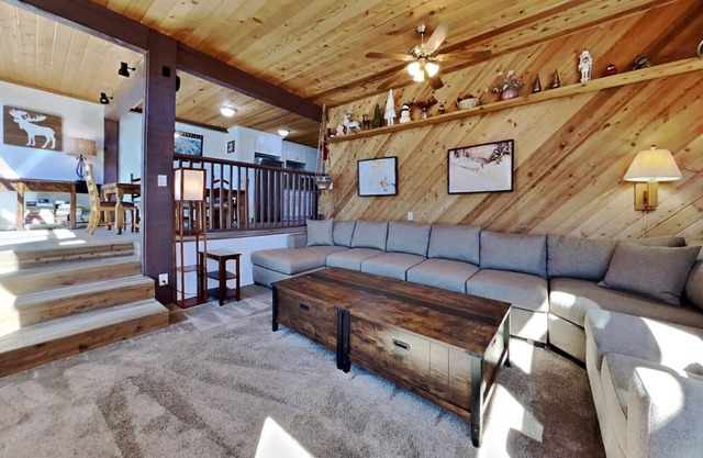 Spacious 2 Bedroom Condo Great For Friends and Families! Ski Cross Country, Stargazing! (Unit 515 at 1849) by RedAwning