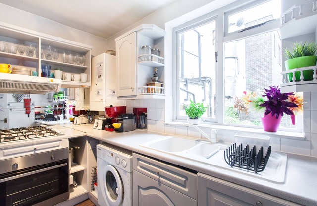 ★ Spacious 2 BEDROOMS & Terrace TOWN HALL Angel, Sleeps 5-7