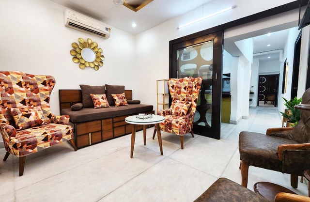 Spacious 2BHK with big bedrooms and kitchen 7