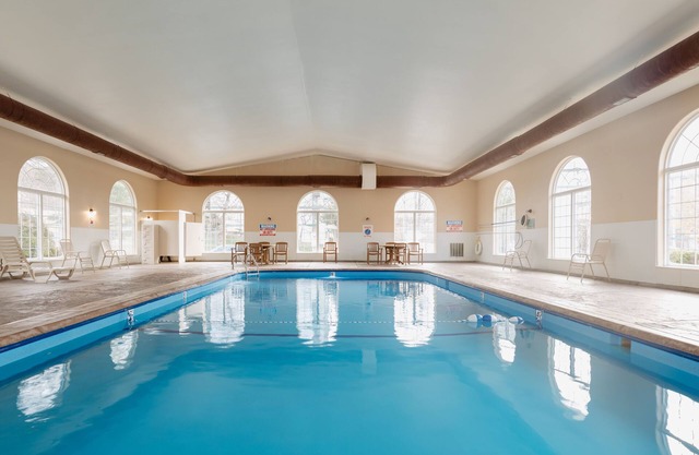 Spacious 2BR Condo w/Pool in Branson