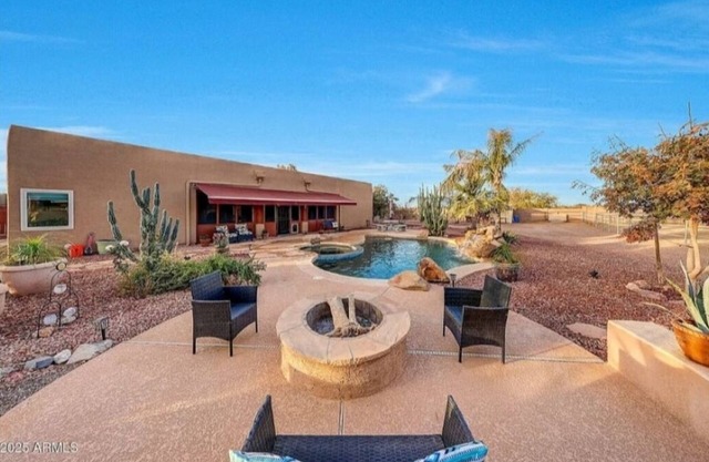 Spacious 3-Bed Home with Office, Pool, Spa & Horse Amenities