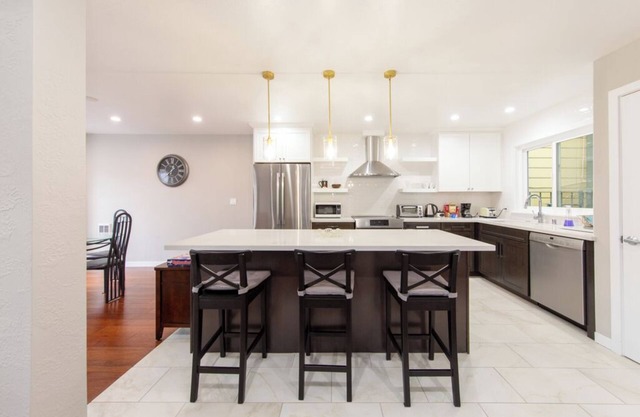 Spacious 3-bedroom apartment in amazing San Francisco with WiFi