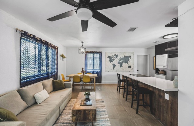Spacious 3-bedroom 2-bath centrally located close to Hollywood Downtown & Beach