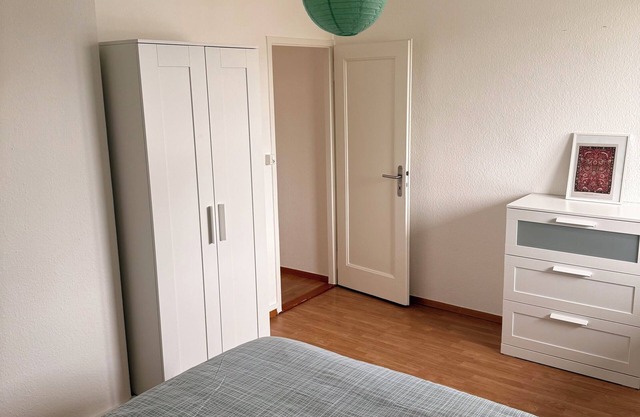 Spacious 3-bedroom duplex, Netflix, telecommuting