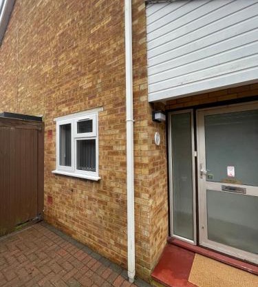 Spacious 3 Bedroom Home in Bletchley