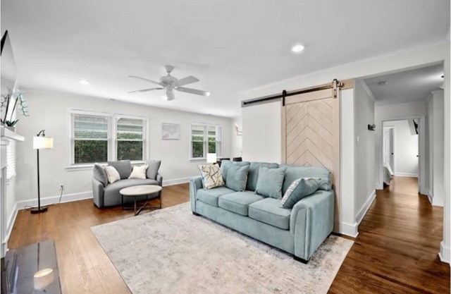 Spacious 3 Bedroom in Myers Park!