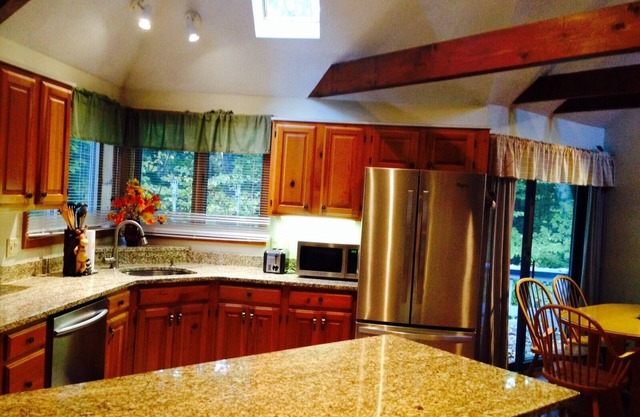 Spacious 3 Bedroom Next To Attitash/North Conway/Storyland