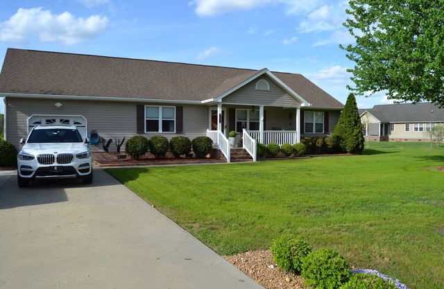 Spacious 4-bedroom home with country charm in Elizabeth City.
