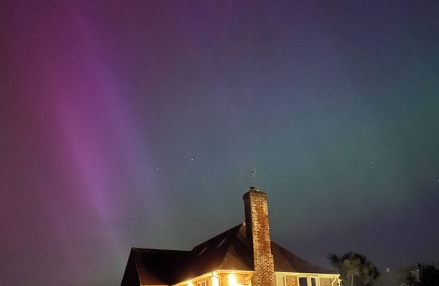 Spacious 4-bedroom house in peaceful East Preston with WiFi