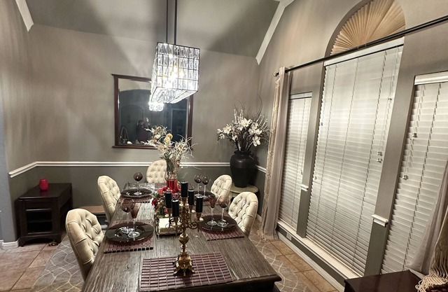 Spacious 4-bedroom house with AC, WiFi in serene Round Rock