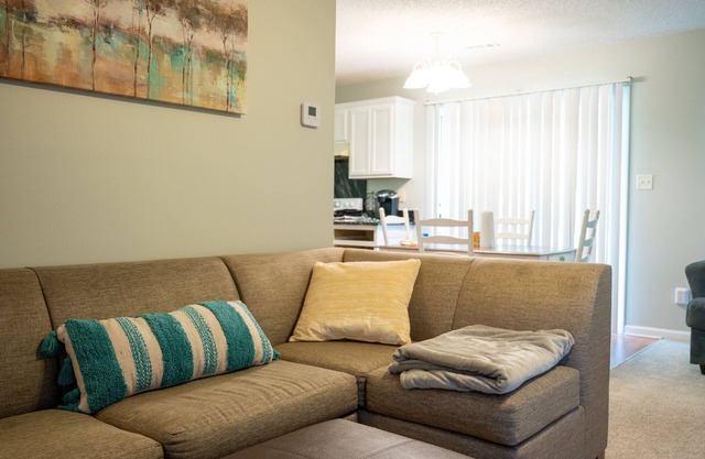 Spacious 4-Bedroom Home in Charlotte