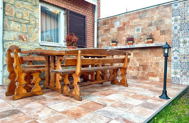 Spacious 4-bedroom house in wonderful Szeged with WiFi, AC