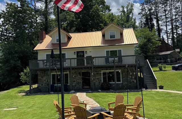Spacious 4-bedroom house with all the extra amenities you’re looking for!