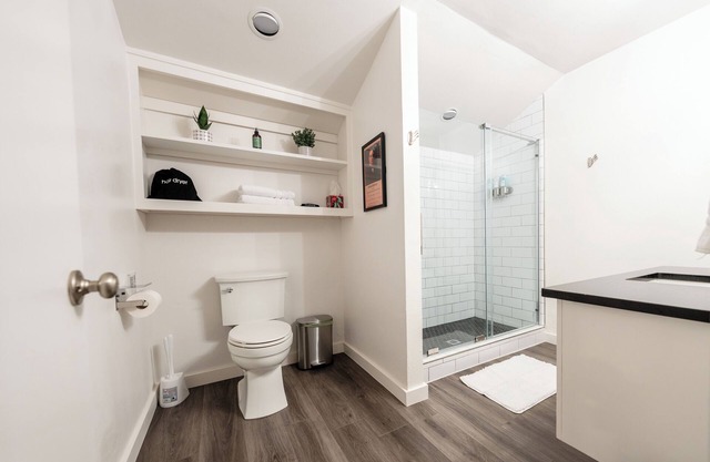 Spacious 4BR/2BA Home - Closest Stay to OU Stadium & Campus