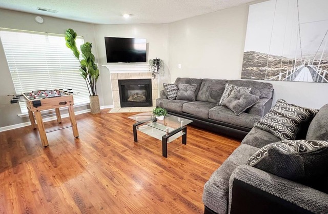 Spacious 4BR Retreat with BBQ, Hammock, and Outdoor Lounge