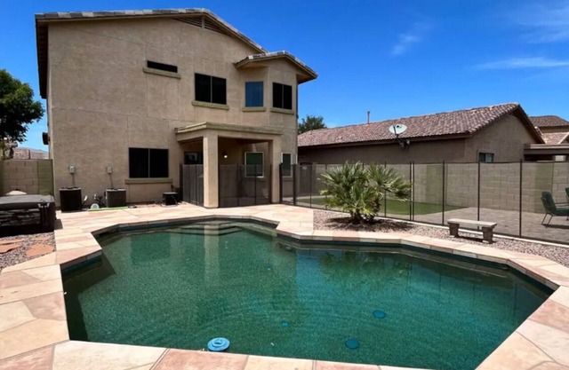 Spacious 4BR Surprise Oasis with Private Pool – Family Friendly