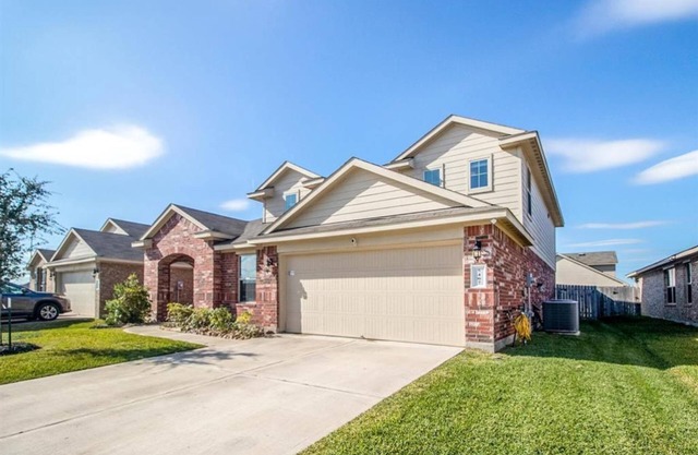 Spacious 5-bedroom, 7 beds house in lovely Katy with Wi-Fi, AC and more!