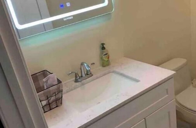 Spacious 5-bedroom house with WiFi and AC in marvelous Barnstable