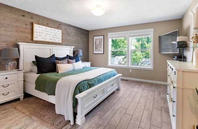 Spacious 5-Bedroom Home in Northside Spokane!