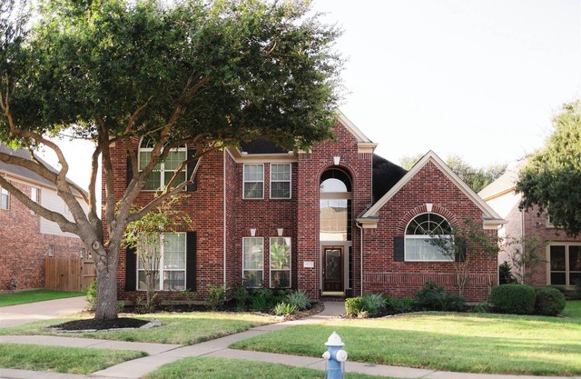 Spacious 5-bedroom house with WiFi and AC in fabulous Houston
