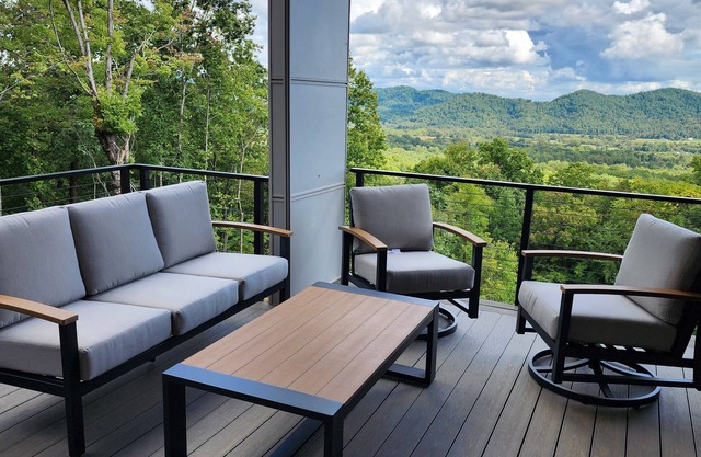 Spacious 5 bedroom modern home with mountain views galore. Sauna + EV charger.