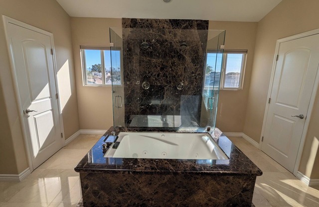 Spacious 5-bedroom townhome in charming Seal Beach with WiFi, AC