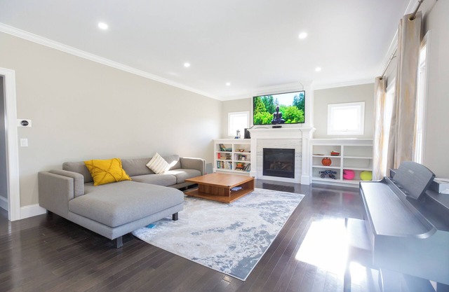 Spacious 5 bedroom 4 bath new custom build house with EV charger in Marlborough