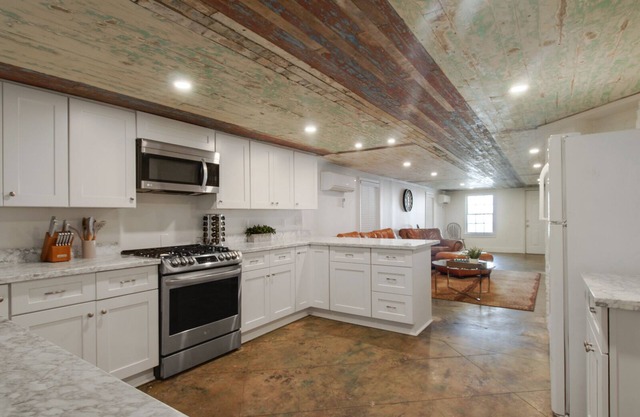 Spacious 5-bedroom New Orleans Home