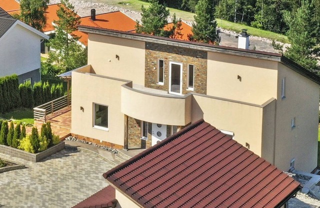 Spacious 5-bedroom villa with beautiful panoramic view!