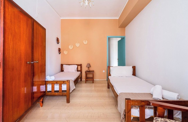 Spacious 5-Person Apartment