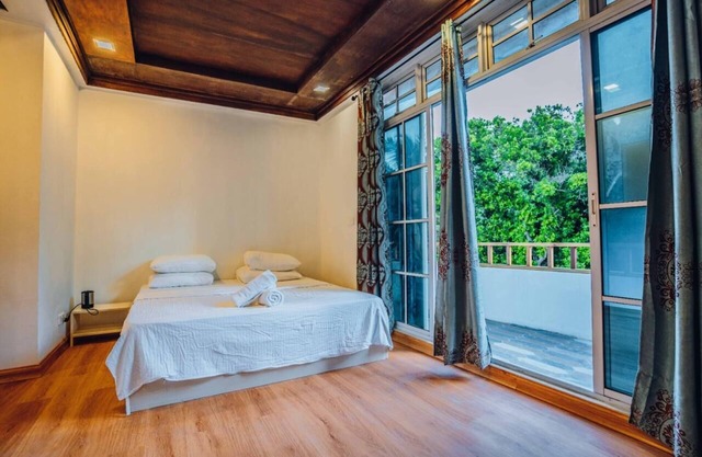 Spacious 6-bedroom house in marvelous Fuvahmulah with AC, WiFi