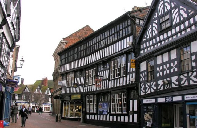 Spacious 7BR Contractor Haven in Crewe with 7 Baths and 4 Kitchens