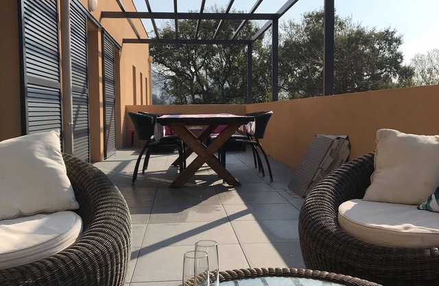 Spacious air-conditioned apartment new construction