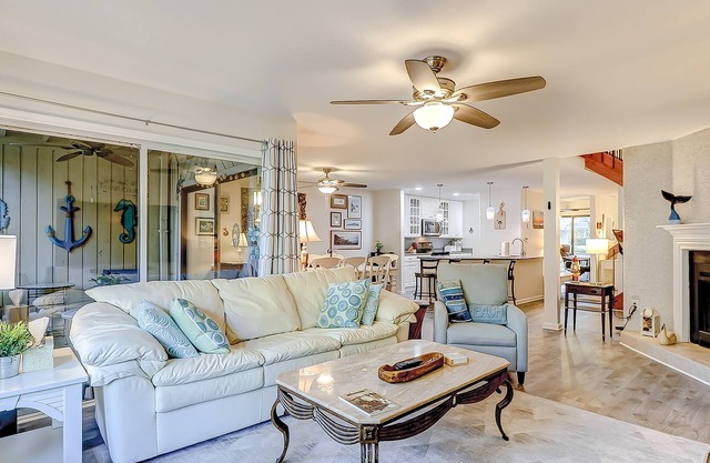 Spacious all-suite villa with lagoon views, screened porch, and shared pool