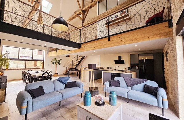 Spacious and modern Magnac Loft
