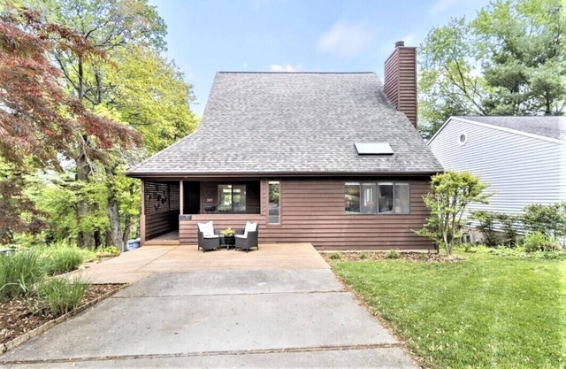 Spacious Annapolis Abode: 507 Schley Rd Vacation Rental, Minutes from Downtown!