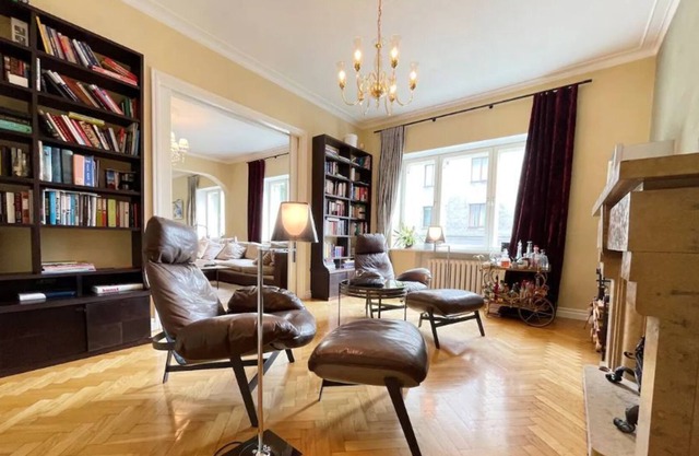 Spacious apartment in city center