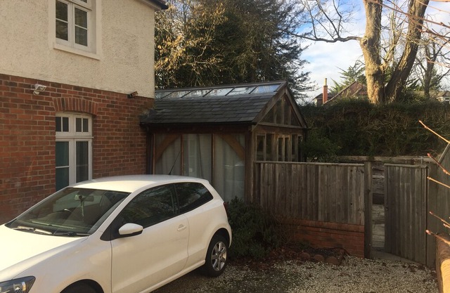 Spacious Apartment in Winchester