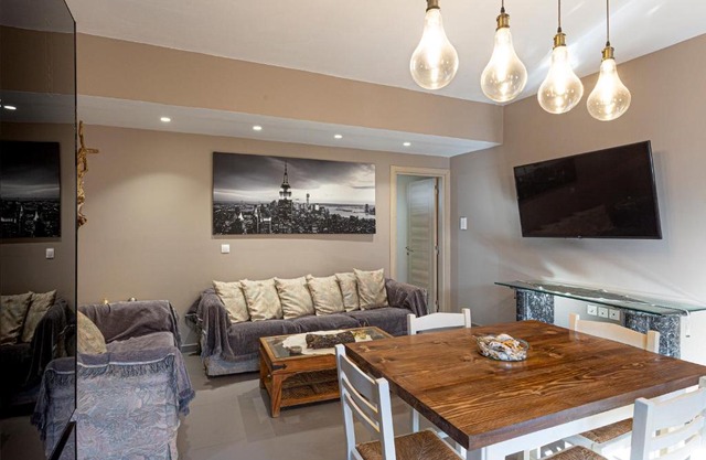Spacious Apartment near Karfas Beach