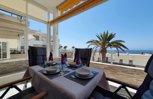 Spacious Apartment with Sea view!