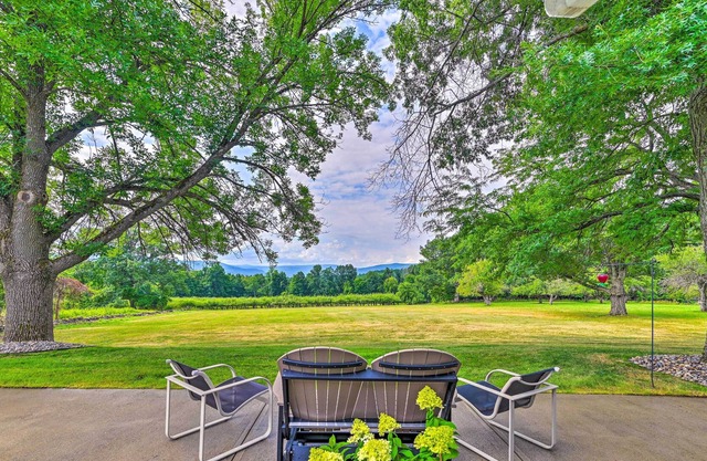 Spacious Apple Orchard Home: Game Room, Pool!