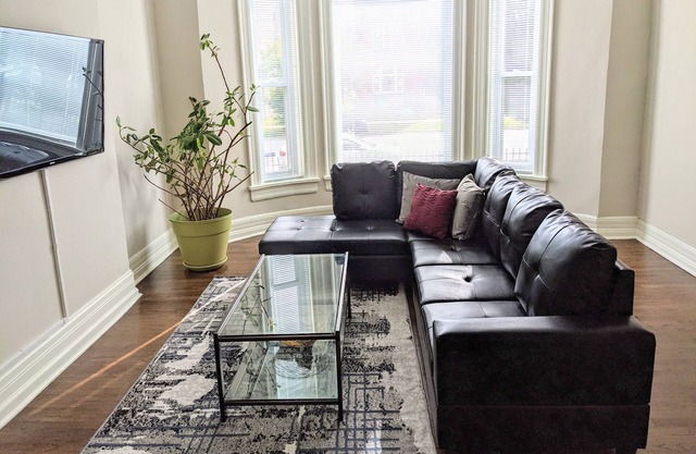 Spacious Bronzeville Apartment