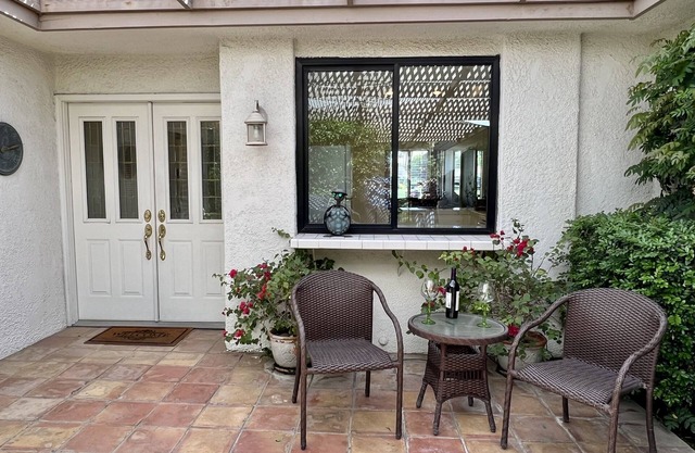 Spacious clean 2BR/2BA Rancho Mirage Condo w/2 terraces