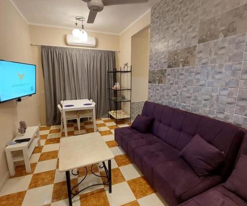 Spacious coral flat 2 bedrooms and 3 balconies