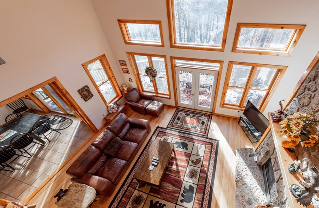 Spacious Deep Creek Stay w/Rustic Charm